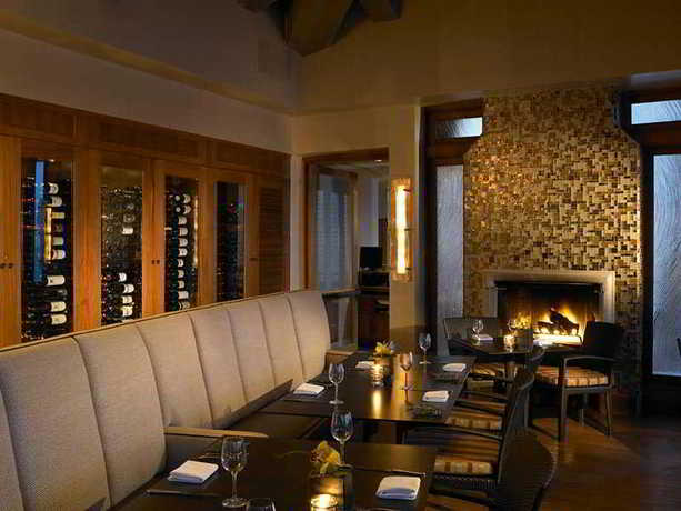 Imagen del bar/restaurante del Hotel Surf and Sand Resort, Laguna Beach. Foto 17