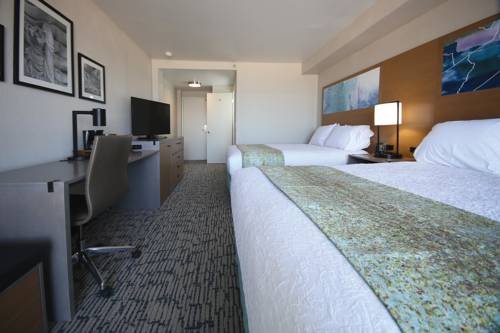 Imagen de la habitación del Hotel Surfbreak Virginia Beach Oceanfront, Ascend Collection. Foto 2