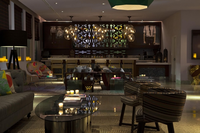 Imagen de los interiores del Hotel Surfcomber A Kimpton. Foto 12