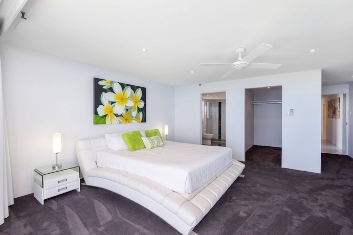 Imagen de la habitación del Hotel Surfers Aquarius. Foto 9