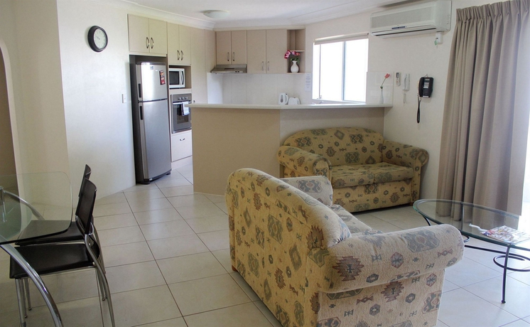 Imagen de los interiores del Hotel Surfers Del Rey. Foto 6