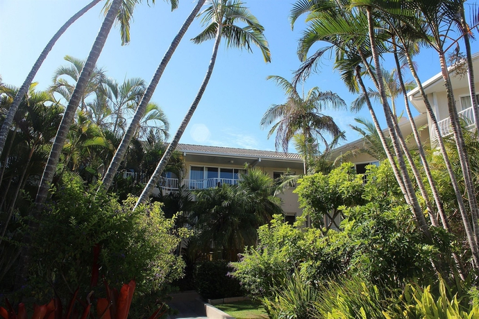 Imagen de los exteriores del Hotel Surfers Del Rey. Foto 4