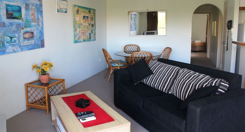 Imagen de los interiores del Hotel Surfers Del Rey. Foto 7