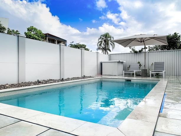 Imagen de la piscina del Hotel Surfers Paradise Holiday Beach House. Foto 18