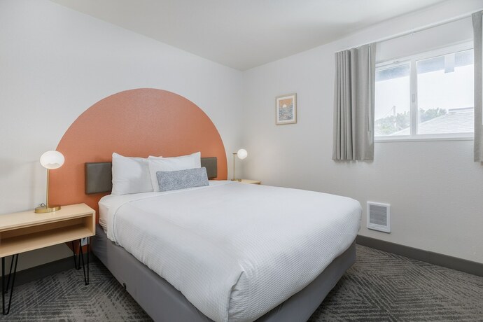 Imagen general del Hotel Surfland. Foto 2