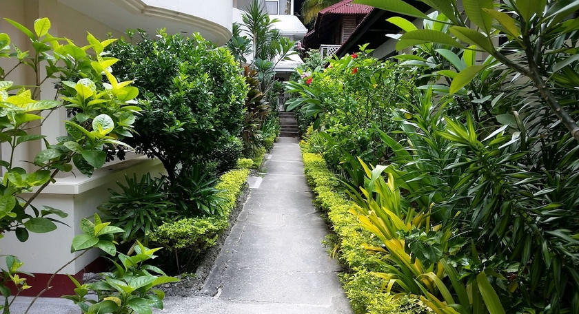 Imagen de los exteriores del Hotel Surfside Boracay Resort. Foto 10