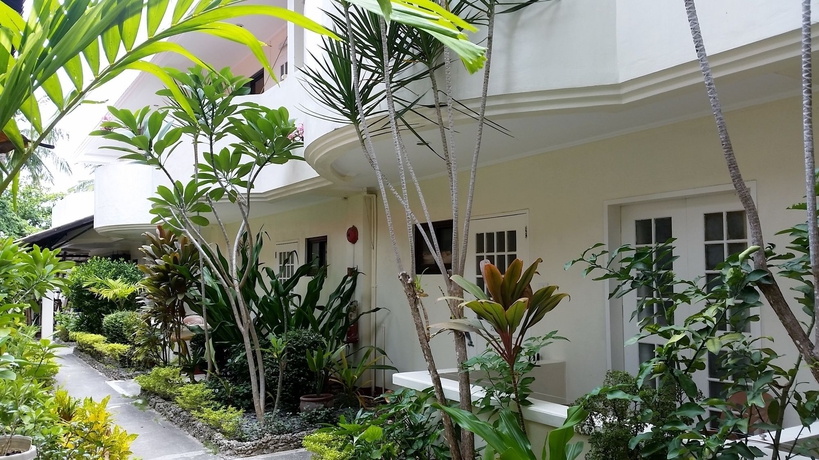 Imagen de los exteriores del Hotel Surfside Boracay Resort. Foto 11
