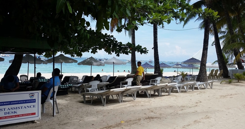 Imagen de los exteriores del Hotel Surfside Boracay Resort. Foto 12