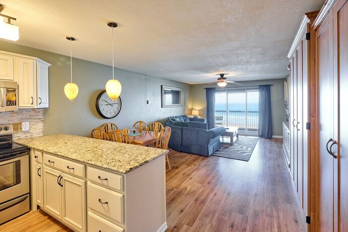 Imagen de la habitación del Hotel Surftides Plaza Rentals. Foto 17