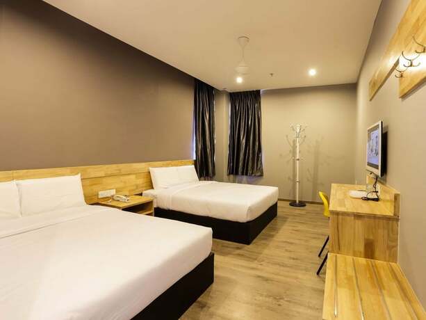 Imagen de la habitación del Hotel Suria 18. Foto 16
