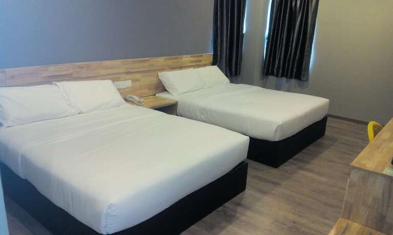 Imagen de la habitación del Hotel Suria 18. Foto 18