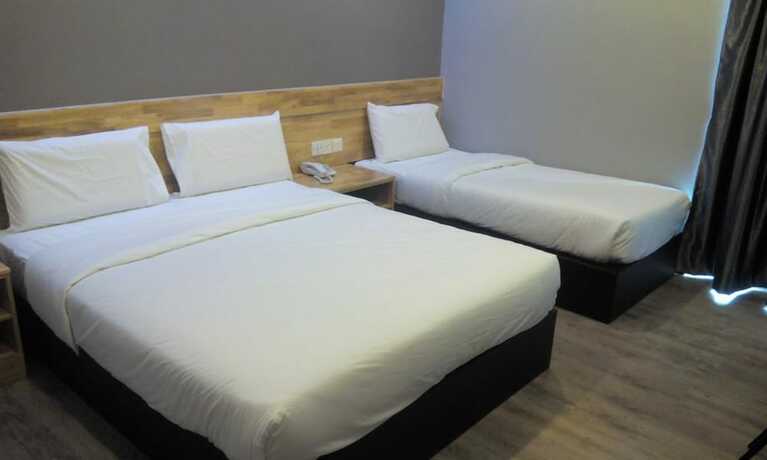 Imagen de la habitación del Hotel Suria 18. Foto 22