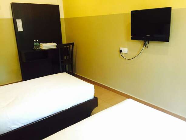 Imagen de la habitación del Hotel Suria. Foto 28