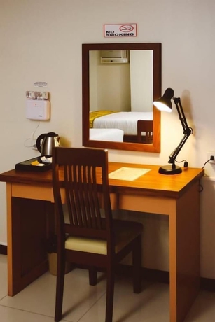 Imagen de los interiores del Hotel Surigao Royal Regency Suites. Foto 13