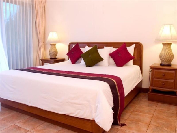 Imagen general del Hotel Surin Bay Inn. Foto 3