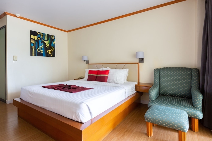 Imagen de la habitación del Hotel Surin Majestic. Foto 5