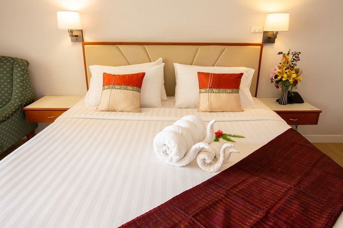 Imagen de la habitación del Hotel Surin Majestic. Foto 8