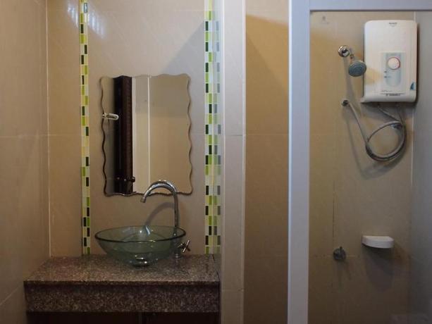 Imagen de la habitación del Hotel Surintara Resort. Foto 5