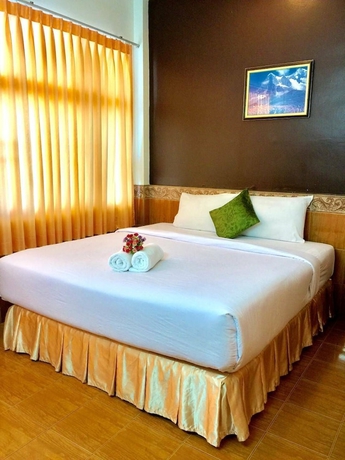 Imagen de la habitación del Hotel Suriwong Chumphon. Foto 5