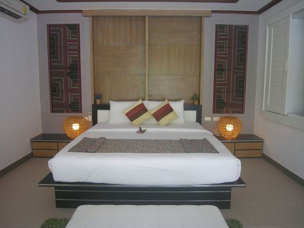 Imagen de la habitación del Hotel Suriya Som Villa. Foto 4