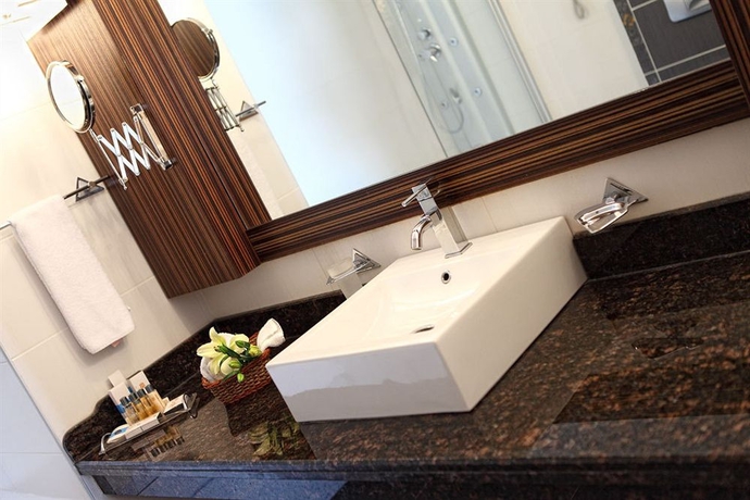 Imagen de la habitación del Hotel Surmeli Adana. Foto 4