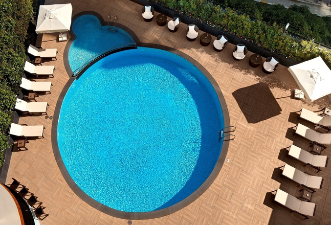 Imagen de la piscina del Hotel Surmeli Istanbul. Foto 15