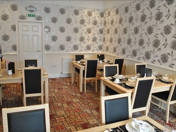 Imagen del bar/restaurante del Hotel Surrey House. Foto 6