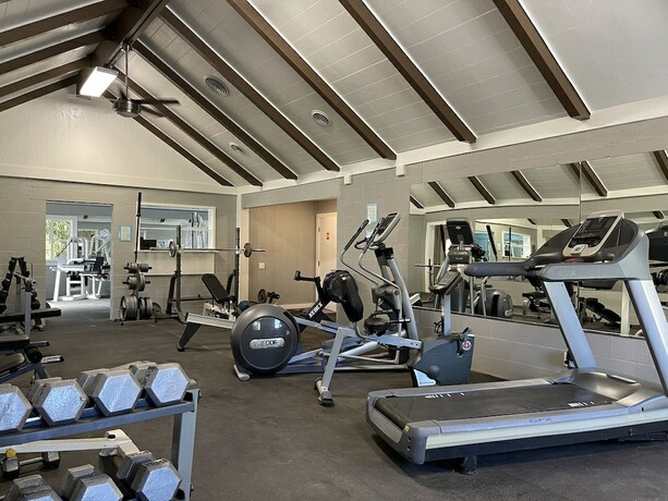 Imagen general del Hotel Surrey Resort. Foto 9