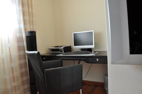 Imagen de la habitación del Hotel Sursee. Foto 6