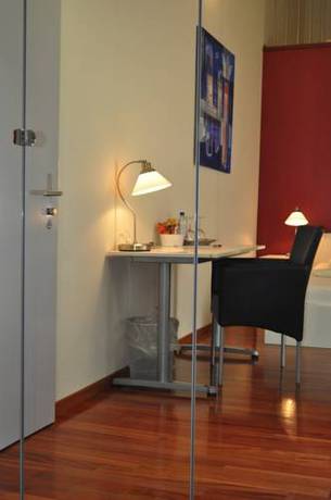 Imagen de la habitación del Hotel Sursee. Foto 9