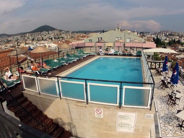 Imagen general del Hotel Surtel. Foto 6