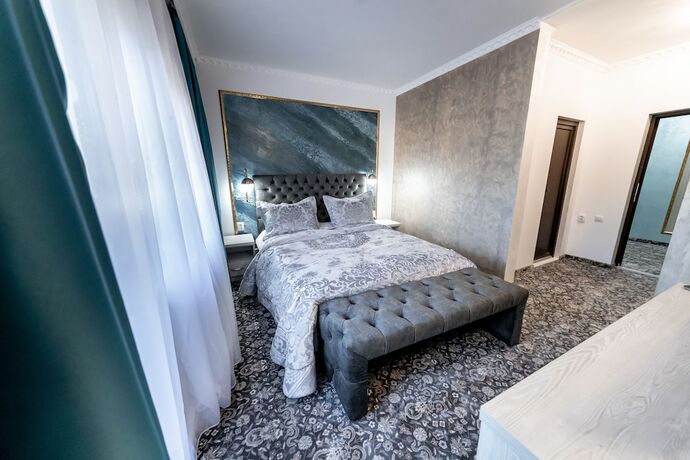 Imagen de la habitación del Hotel Suru and Restaurant. Foto 16