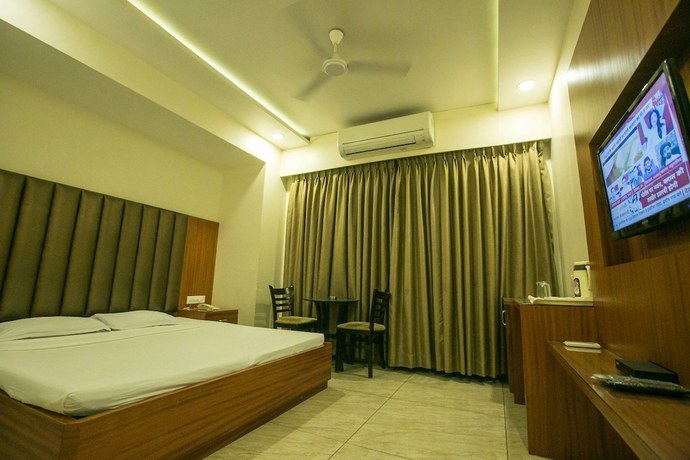 Imagen de la habitación del Hotel Surya, Bhopal. Foto 2