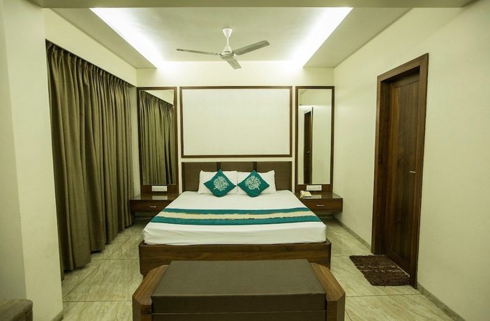 Imagen de la habitación del Hotel Surya, Bhopal. Foto 14