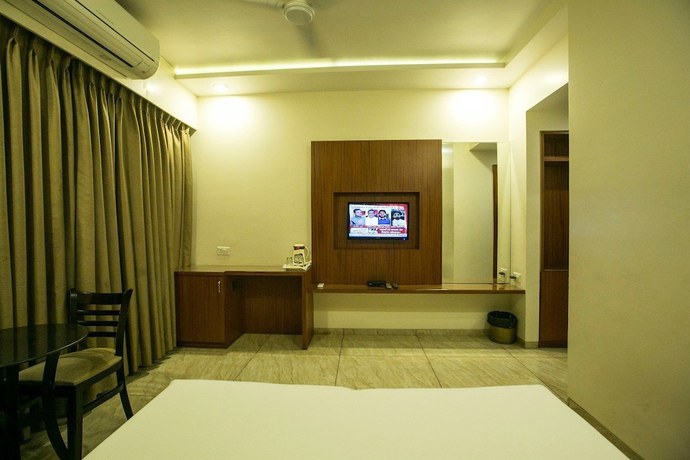 Imagen de la habitación del Hotel Surya, Bhopal. Foto 15