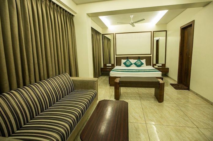 Imagen de la habitación del Hotel Surya, Bhopal. Foto 16