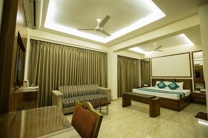 Imagen de la habitación del Hotel Surya, Bhopal. Foto 19