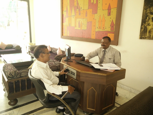 Imagen de los interiores del Hotel Surya, Kaiser Palace. Foto 16