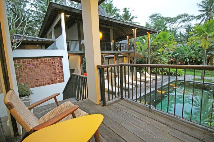 Imagen de la habitación del Hotel Surya Kembar Villas. Foto 4