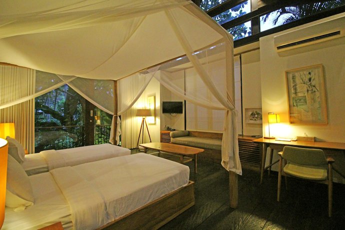 Imagen de la habitación del Hotel Surya Kembar Villas. Foto 5