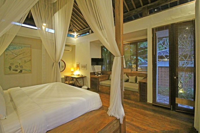 Imagen de la habitación del Hotel Surya Kembar Villas. Foto 7