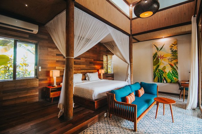 Imagen de la habitación del Hotel Surya Kembar Villas. Foto 19