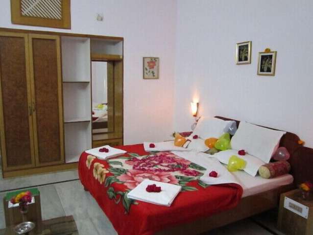 Imagen de la habitación del Hotel Surya, Khajuraho. Foto 14