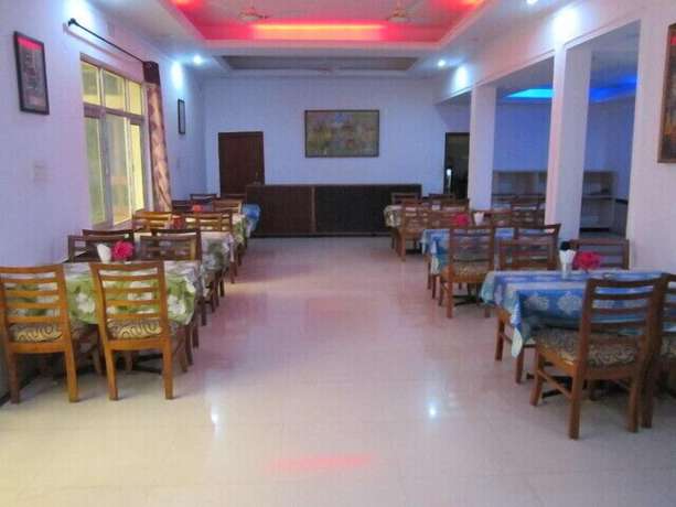 Imagen del bar/restaurante del Hotel Surya, Khajuraho. Foto 3