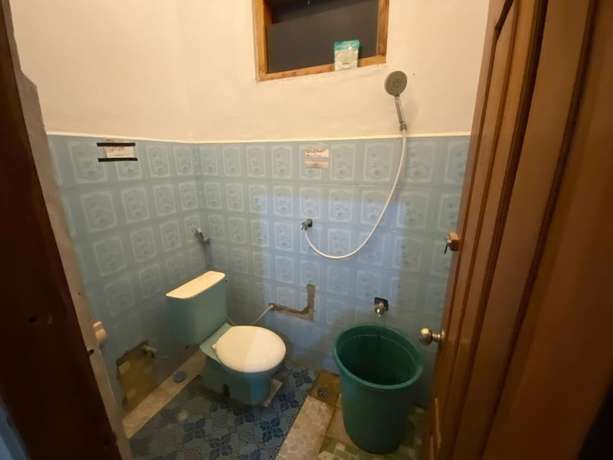 Imagen de la habitación del Hotel Surya, Labuan Bajo. Foto 8