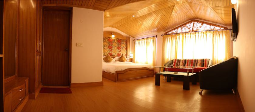 Imagen de la habitación del Hotel Surya, Mall Road Area. Foto 16