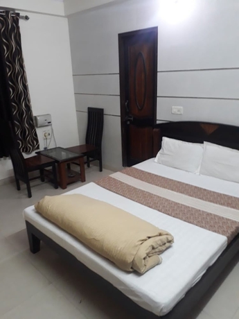 Imagen de la habitación del Hotel Surya Palace, Chomu. Foto 7