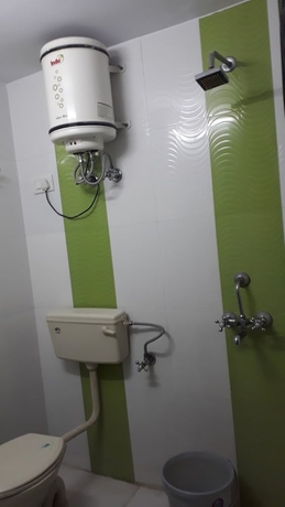 Imagen de la habitación del Hotel Surya Palace, Chomu. Foto 13
