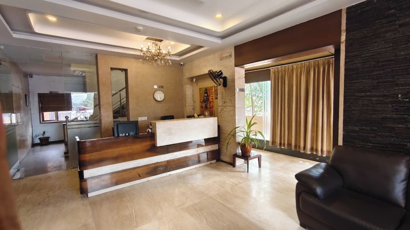 Imagen de los interiores del Hotel Surya Palace, Durg. Foto 13