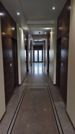 Imagen de los interiores del Hotel Surya Palace, Durg. Foto 14